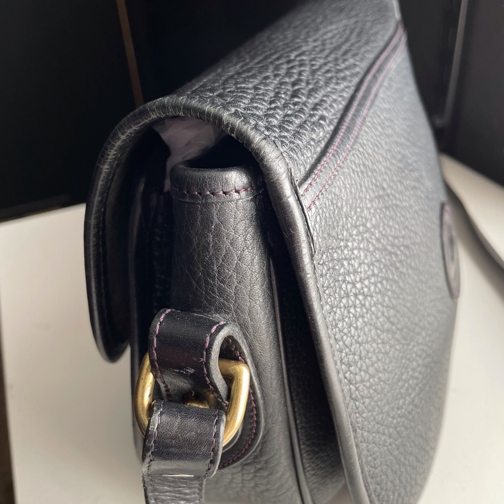 Dooney and Bourke awl black leather Saddle compartment Flap key crossbody bag - Picture 10 of 16
